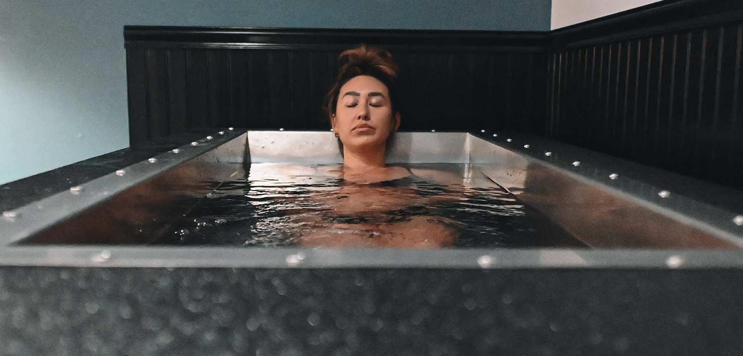 COLD PLUNGE / ICE BATH THERAPY